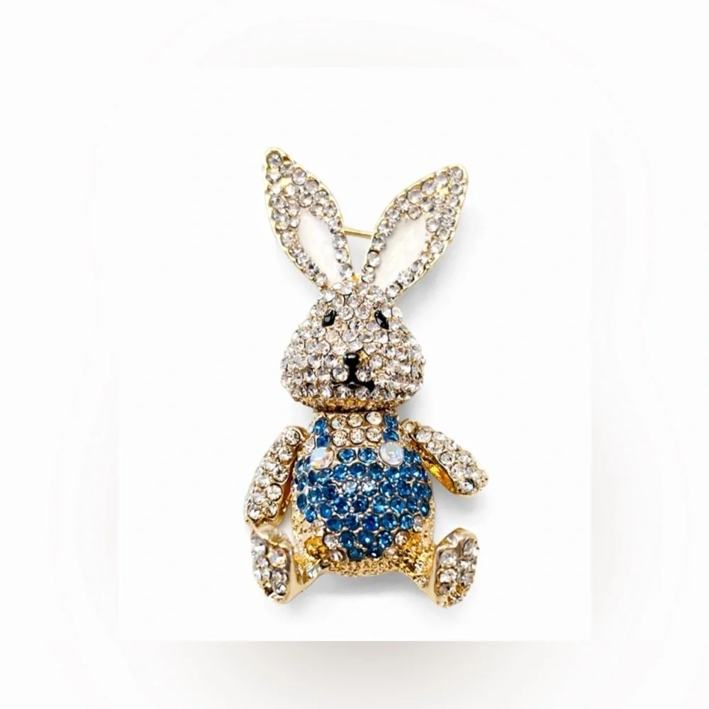 Gold Tone Bunny Brooch